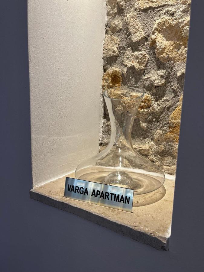 Varga Apartman Σόπρον Εξωτερικό φωτογραφία
